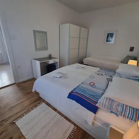 Ljubo M On Great Location, 10 M From The تْسْغيكفانِتْسا